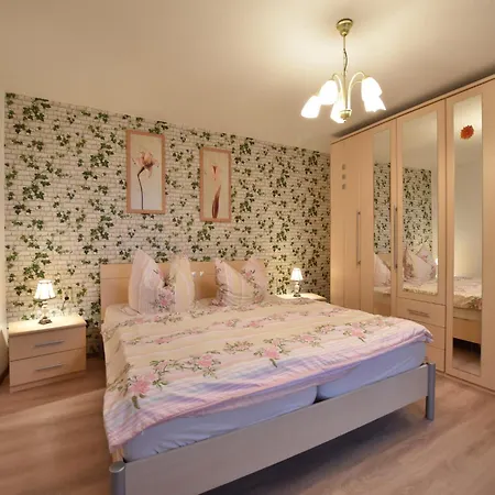 Cozy Bunglow In Germany Near Apartment Boltenhagen